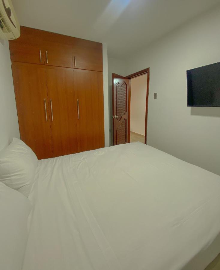 Pacific Suites Guayaquil Airport מראה חיצוני תמונה